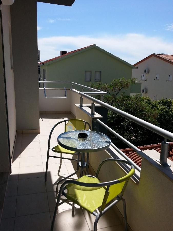 Grey House Apartment Makarska Ngoại thất bức ảnh