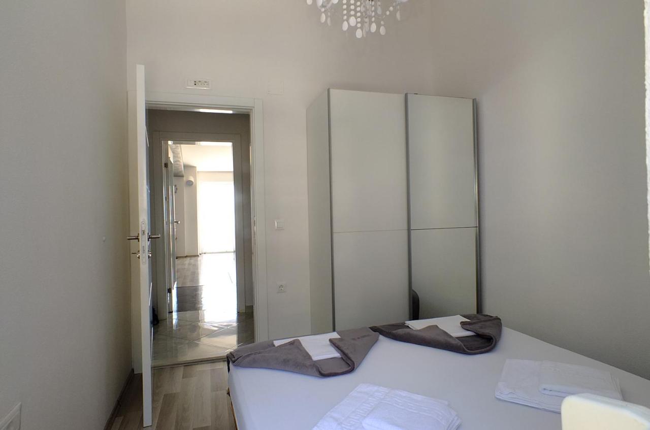 Grey House Apartment Makarska Ngoại thất bức ảnh