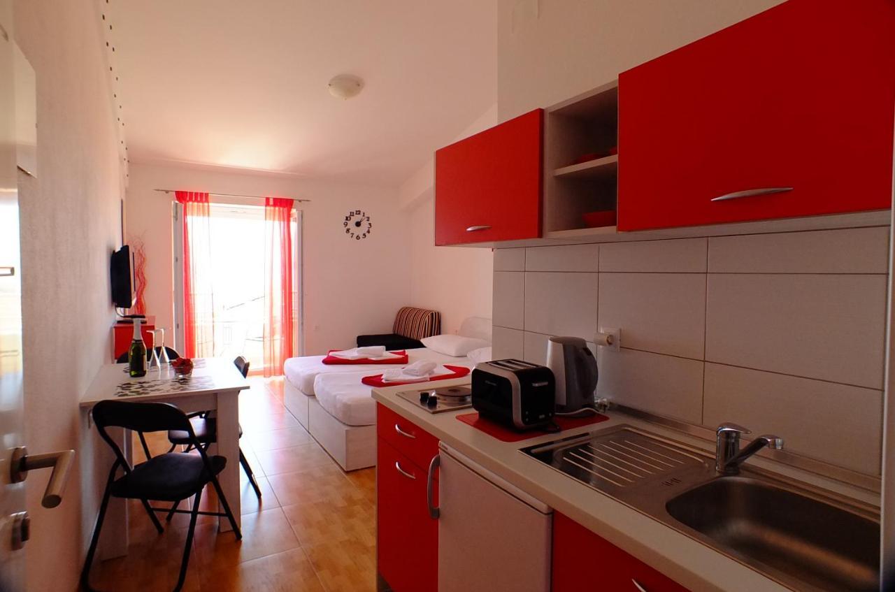 Grey House Apartment Makarska Ngoại thất bức ảnh